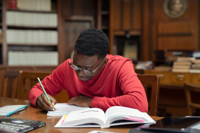 Custom Admission Essay Buyer